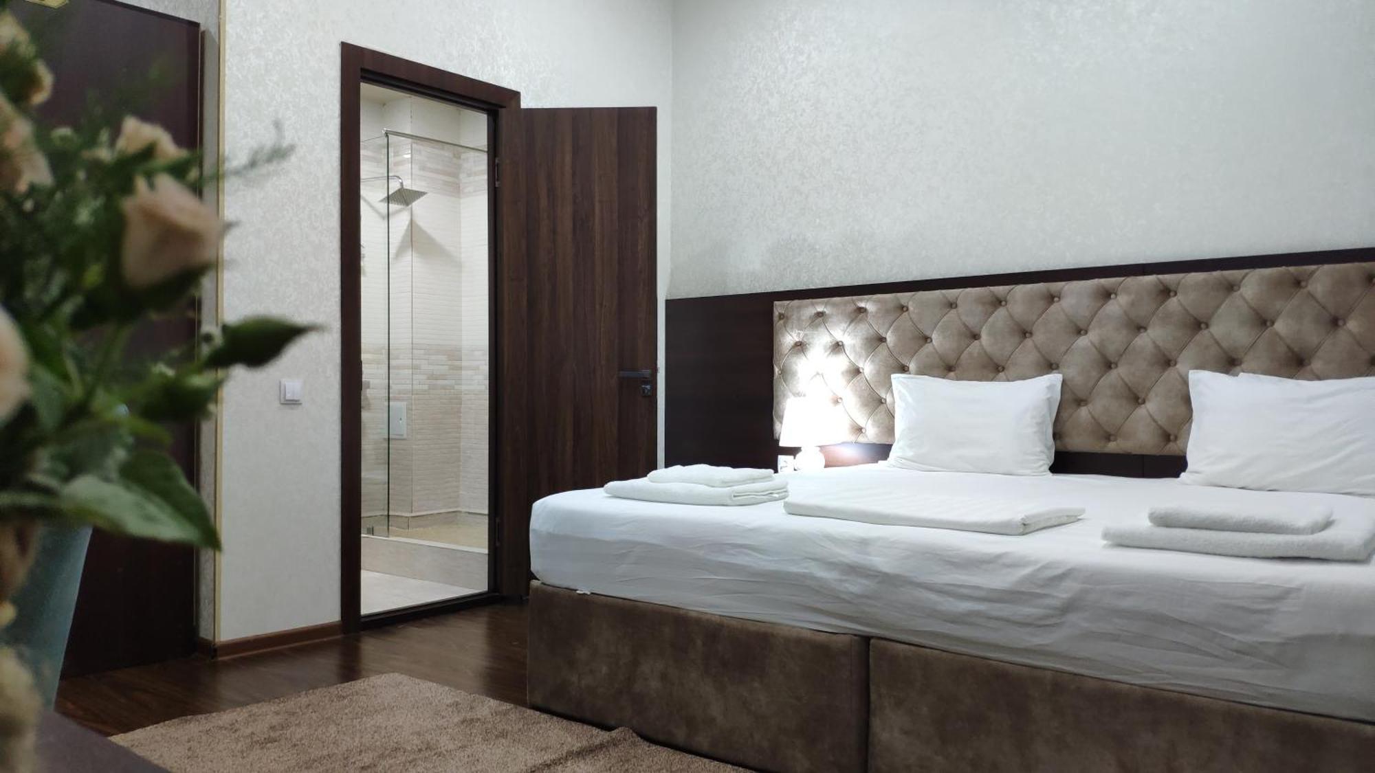 Grand Turon Plaza Hotel Tashkent Luaran gambar