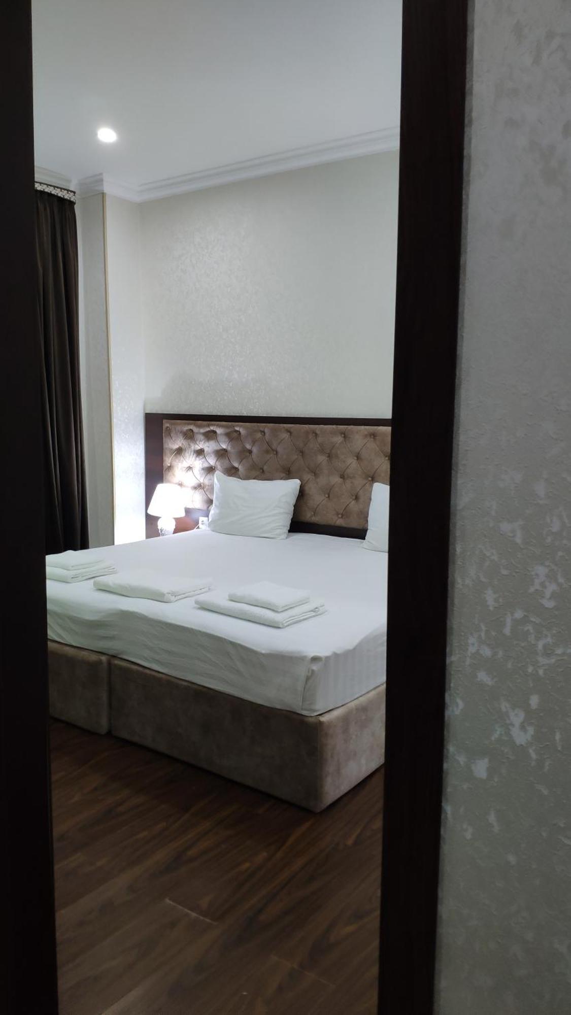 Grand Turon Plaza Hotel Tashkent Luaran gambar