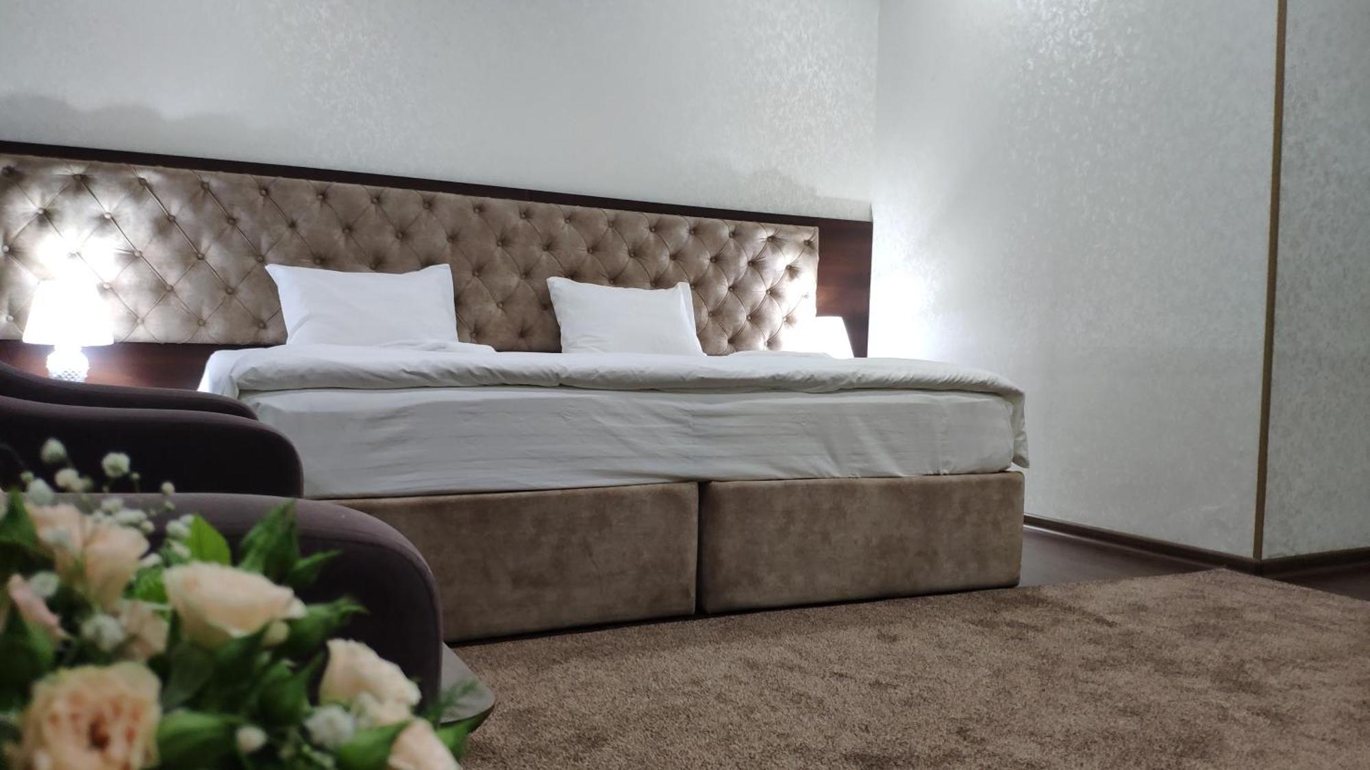 Grand Turon Plaza Hotel Tashkent Luaran gambar