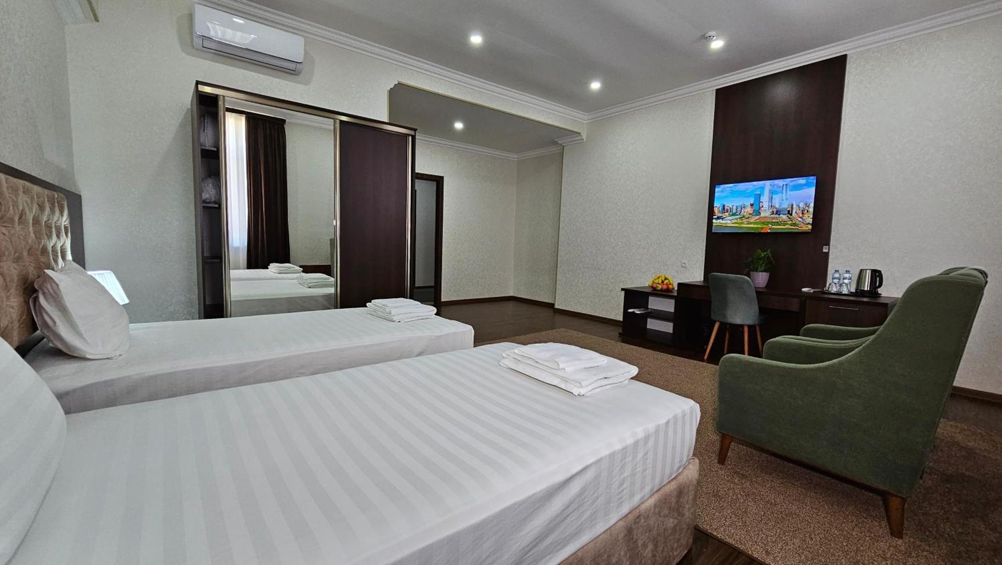 Grand Turon Plaza Hotel Tashkent Luaran gambar