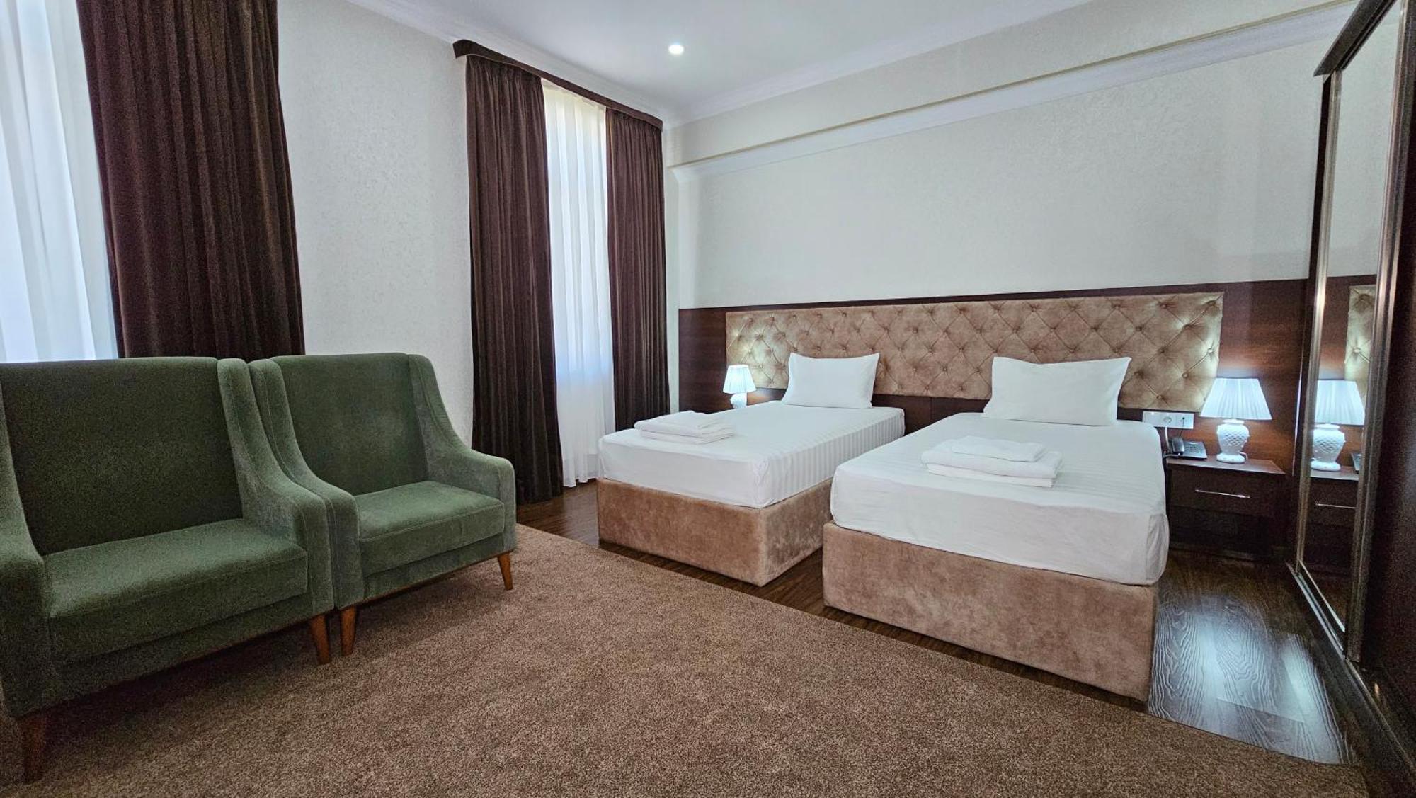Grand Turon Plaza Hotel Tashkent Luaran gambar