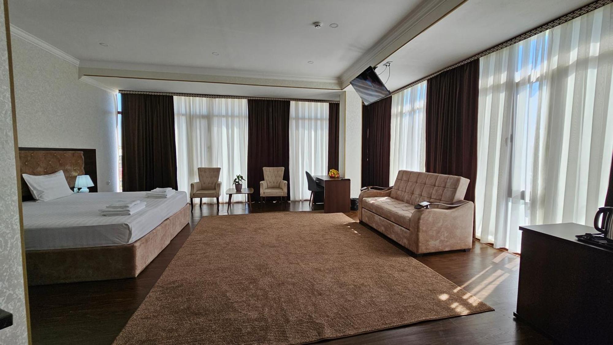 Grand Turon Plaza Hotel Tashkent Luaran gambar